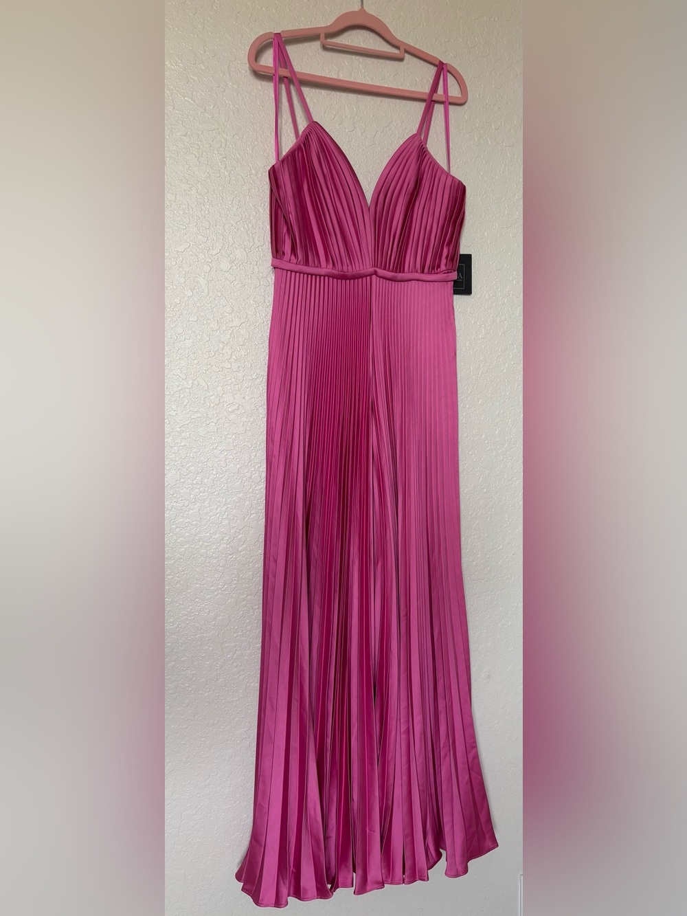 Mac Duggal Pleated Plunge Neck Wide Leg Jumpsuit - Picture 4 of 16